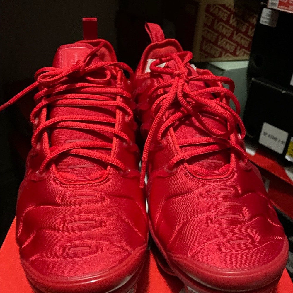 Nike University Red Air Vapormax Plus